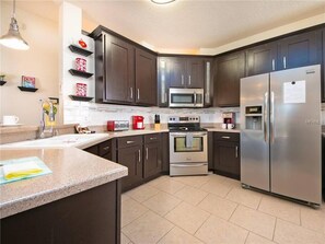 4 bedrooms - Disney Area Vacation Rental Pool (Davenport)