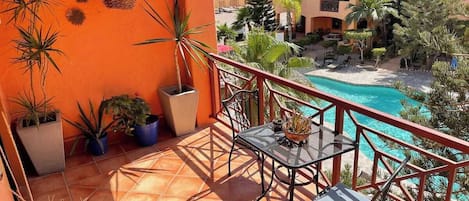 Penthouse | Hiên