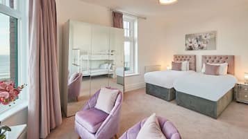 Iron/ironing board, WiFi (free), bed sheets
