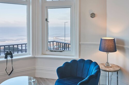 Seafront location, luxurious spacious, dog-friendly, balcony, garden, pool table, sea & beach views.