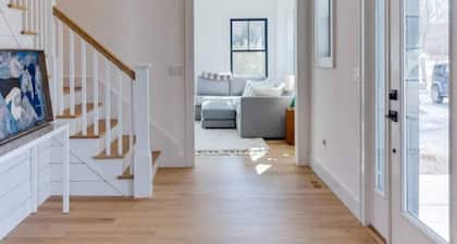 Sandpoint by Rove Travel Modern 5BR w Pool