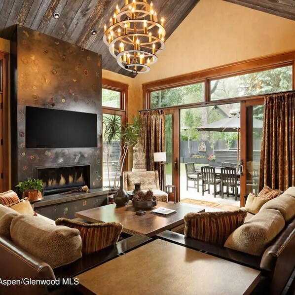 House | 6 bedrooms, Internet - Third Timber by Rovetravel 6BR w Hot Tub Grill (Aspen)