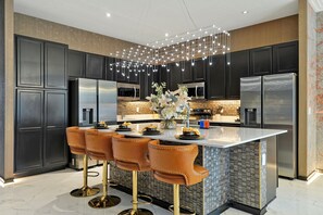 Fridge, microwave, oven, stovetop - Stunning 12bdr/11.5bath Villa, Theater,Private heated Pool/Spa,15 Mins to Disney (Kissimmee)