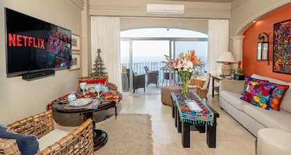 Breathtaking Ocean Views Quiet Penthouse