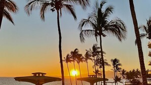House - Ocean Front Condo With Pool Sleeps 6 Adults (Nuevo Nayarit)