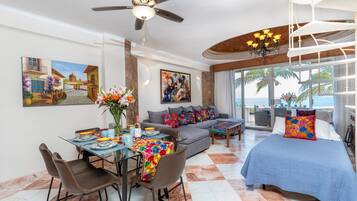 2 bedrooms, Internet