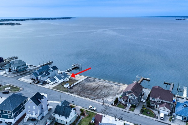 Arial View: 12 miles of open water