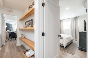 Apartment | 2 bedrooms, iron/ironing board, Internet - The Rosemont - La Jolla Luxury (La Jolla)