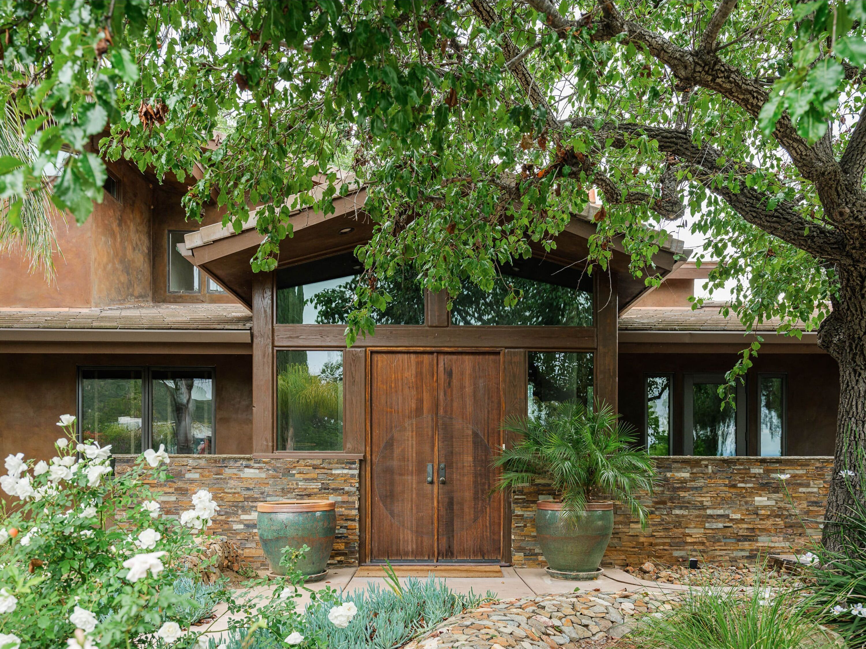 House | 5 bedrooms, desk, Internet