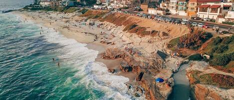 Apartemen | 2 kamar tidur, setrika/meja setrika, dan internet