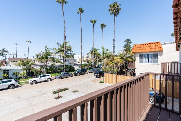 Apartment | 2 bedrooms, iron/ironing board, Internet