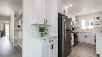 Apartamento | 2 quartos, ferros/tábuas de passar roupa