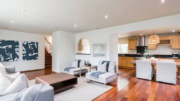 House | 3 bedrooms, Internet