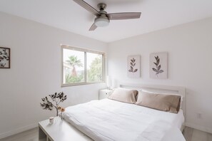 บ้านพัก | 5 ห้องนอน, โต๊ะทำงาน, อินเทอร์เน็ตความเร็วสูง