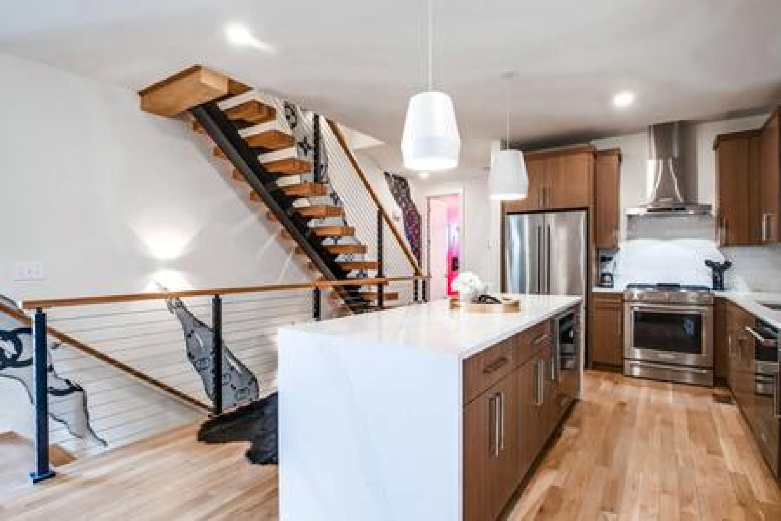 House | 4 bedrooms, desk, Internet