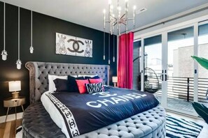 House | 4 bedrooms, desk, Internet - Music Fame House Gulch 4 Patios View Karaoke (Nashville)