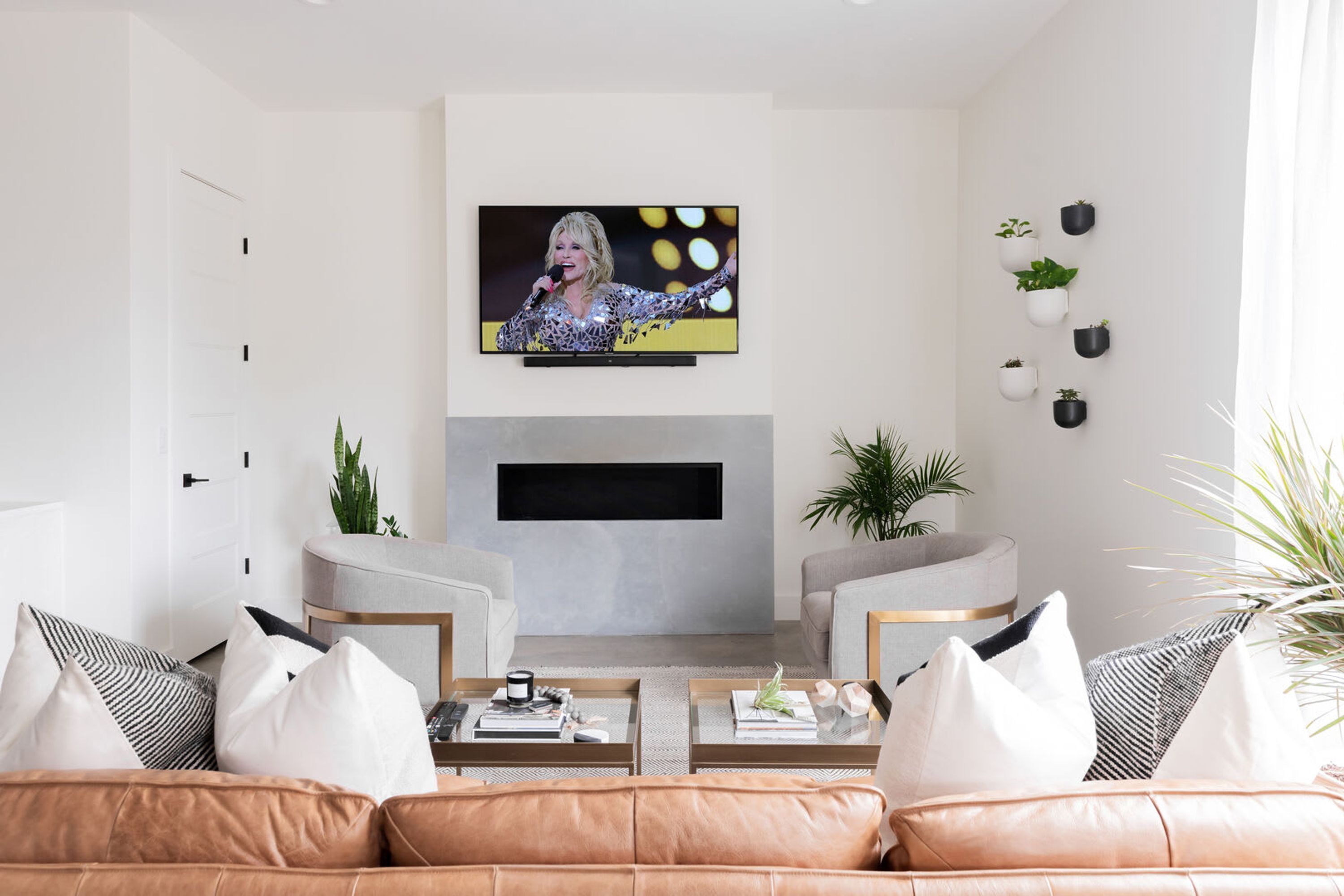 House | 3 bedrooms, desk, iron/ironing board, Internet