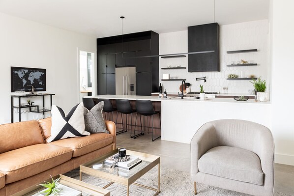 House - Nash Chic Near DT Rooftop Luxe Comfort (Nashville)