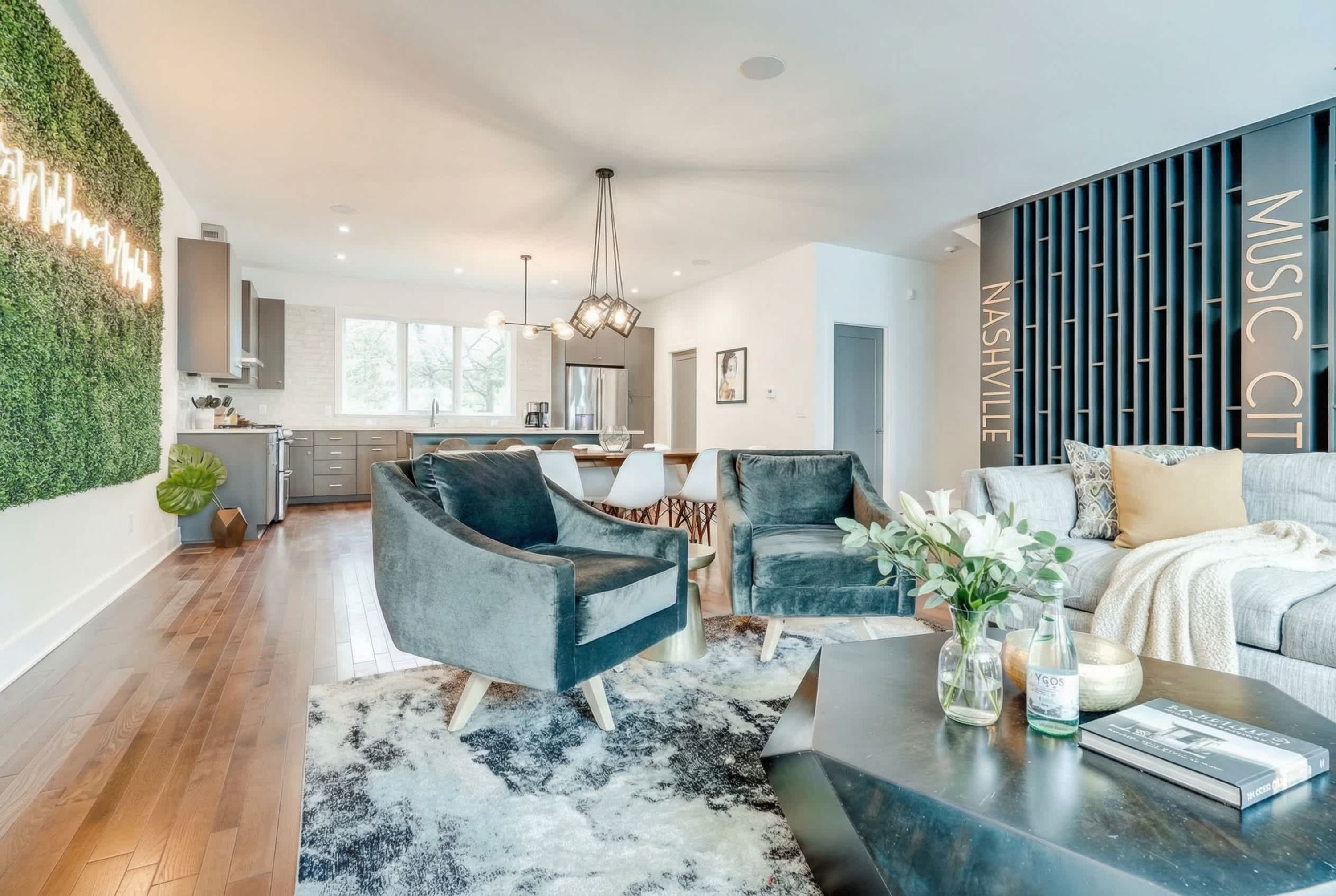 Maison | 4 chambres, bureau, fer et planche à repasser, Internet