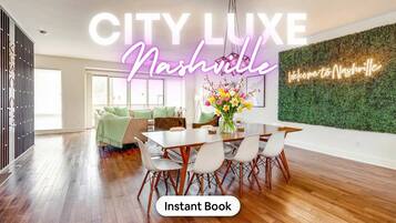 House | 4 bedrooms, desk, iron/ironing board, Internet