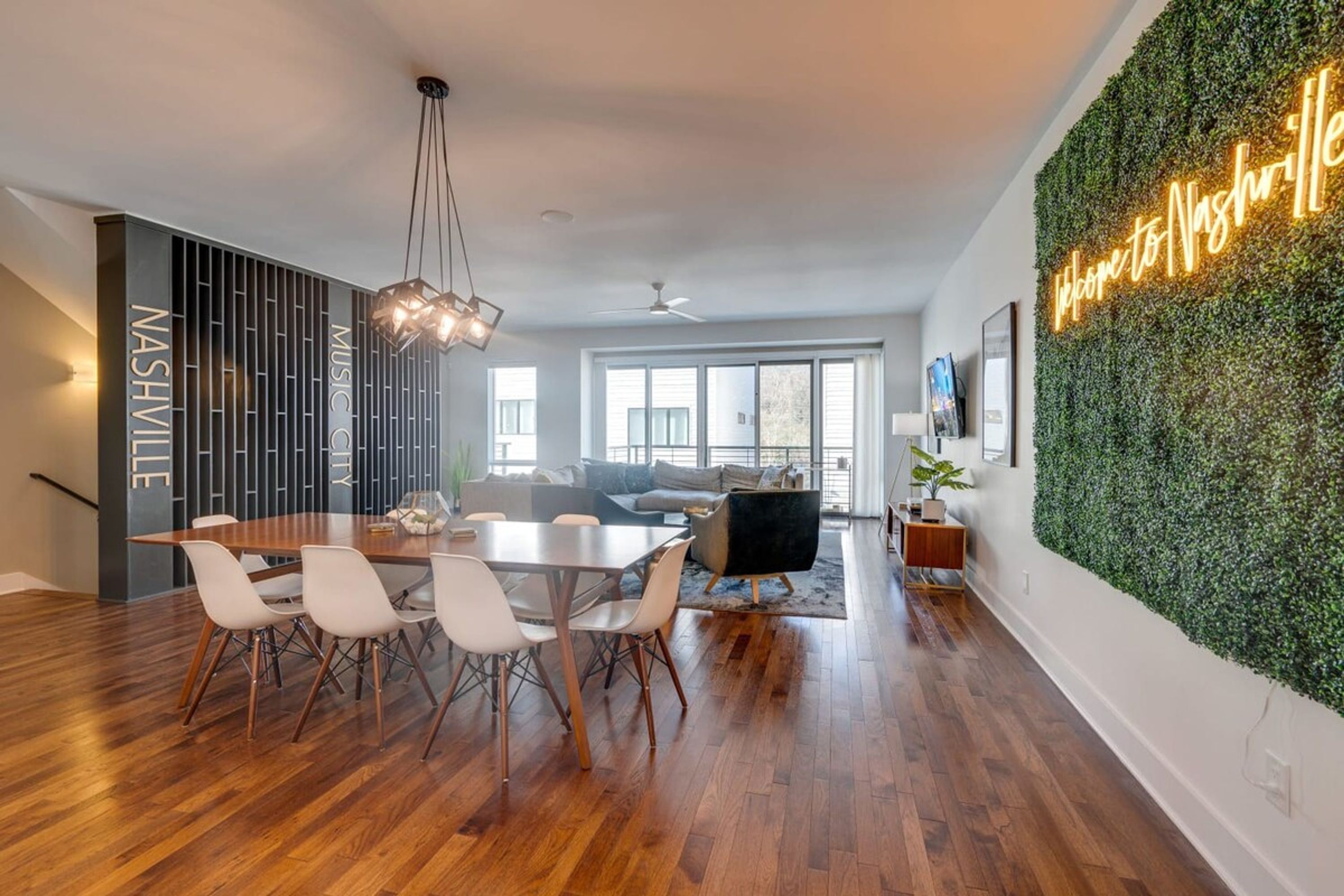 Casa | 4 habitaciones, escritorio, tabla de planchar con plancha y internet 