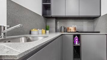 1 habitación y acceso a internet