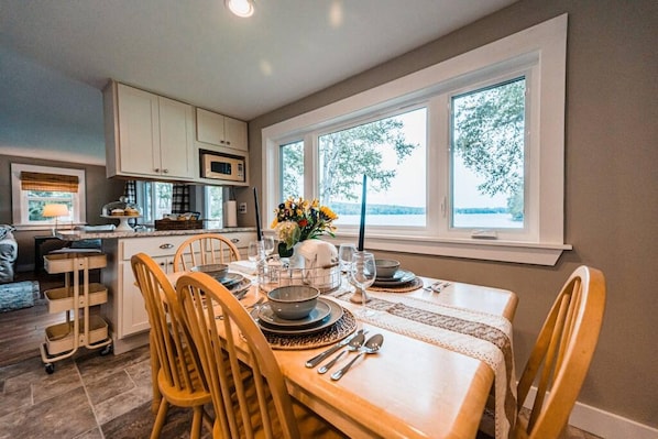 Suite | 2 bedrooms, iron/ironing board, Internet - Cozy Keyes Cottage-family-friendly Amazing Views (Winthrop)