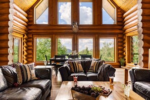 Smart-TV, peis, videospill og bordtennis