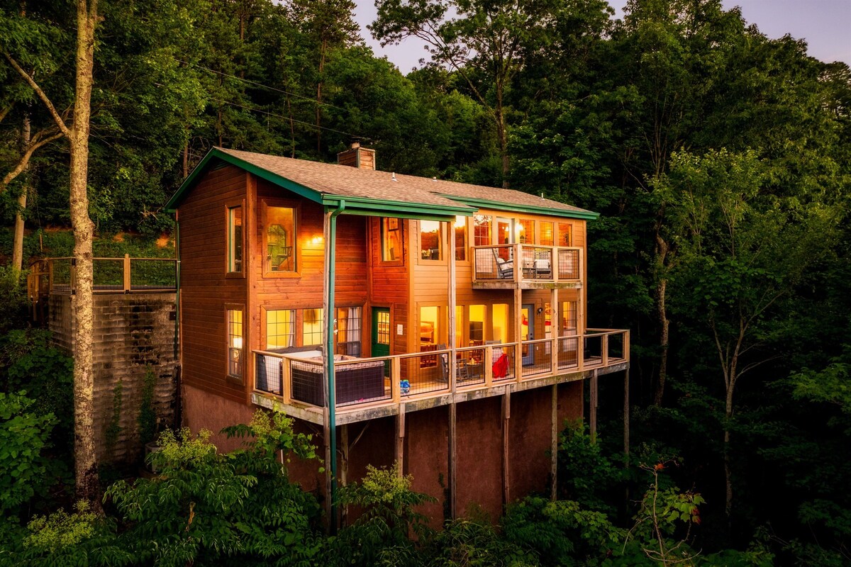 Photo 61 of Quaint&Private | View | HotTub | PoolTable | Bears