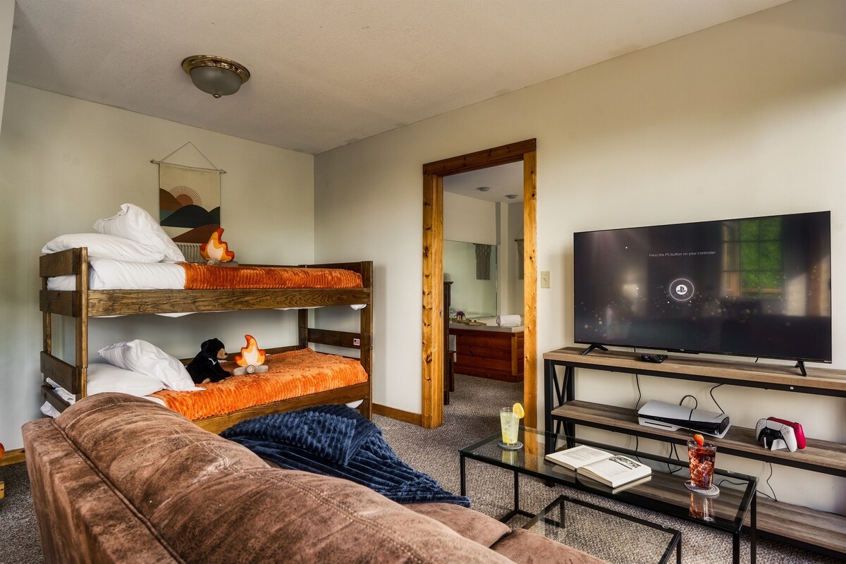 Photo 103 of Quaint&Private | View | HotTub | PoolTable | Bears