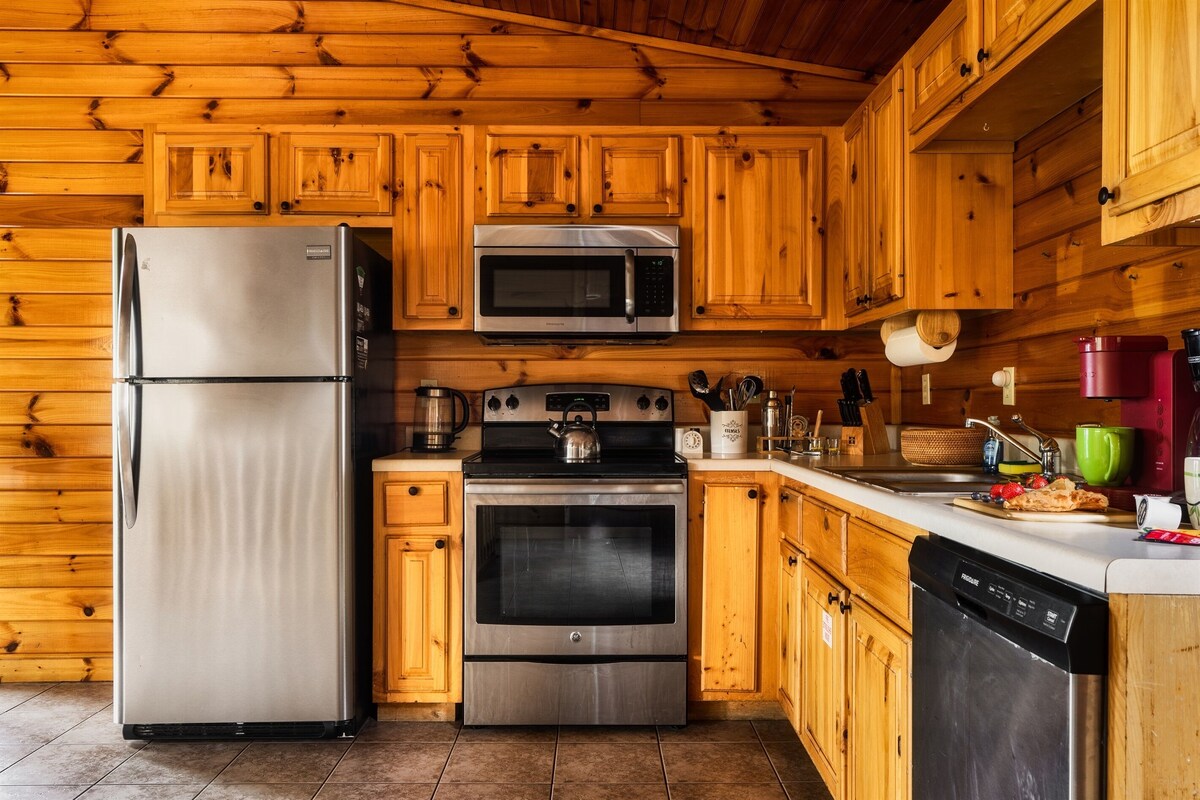 Photo 92 of Quaint&Private | View | HotTub | PoolTable | Bears