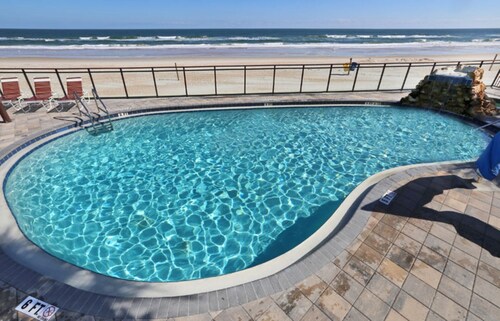 Two Bedroom, Luxury Condo, Ormond Beach, Florida  3973750