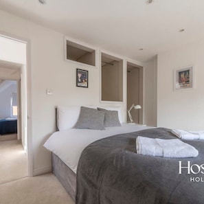 House | 2 bedrooms, Internet - Stunning Character House In The Centre of Henley (Henley-on-Thames)