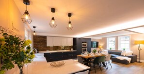 House | 4 bedrooms, Internet