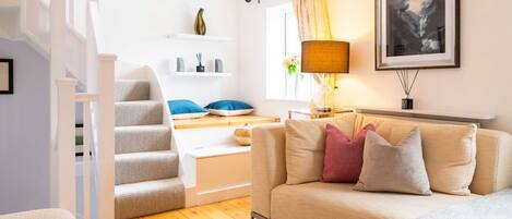 House | 2 bedrooms, iron/ironing board, Internet