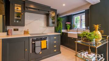 2 bedrooms, Internet