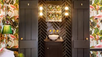 2 bedrooms, Internet