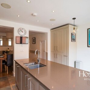 House | 4 bedrooms, desk, iron/ironing board, Internet - Marlow s Hidden Gem (Marlow)