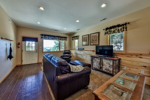 Smart TV, fireplace, offices