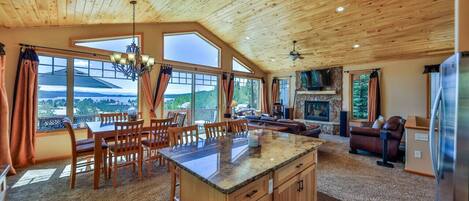 Smart TV, fireplace, offices