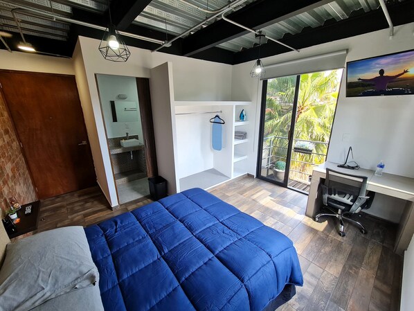 Deluxe Room, Balcony, City View | 1 bedroom, premium bedding, in-room safe, individually furnished - R09 Habitacion Equipada STV WIFI Parking (Atizapan de Zaragoza)