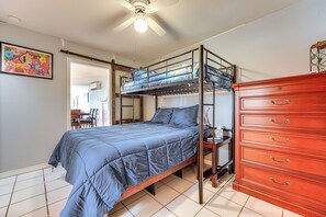 1 chambre, fer et planche à repasser, Wi-Fi, draps fournis