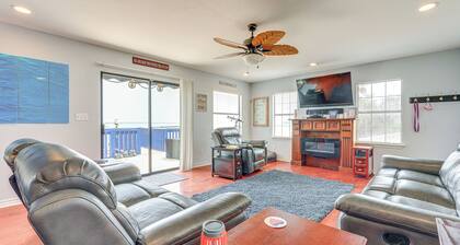 Waterfront Lake Buchanan Cottage w/ Kayaks!