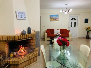 Interior - Pasho's House: Your Perfect Albanian Getaway! (Fier)