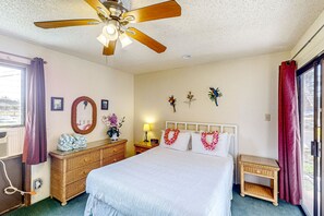 1 soverom, strykejern/-brett, internettilgang og sengetøy