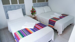 1 bedroom, free WiFi, bed sheets - Hermosa Habitacion Estandar Triple A Pie De Playa (coveñas)