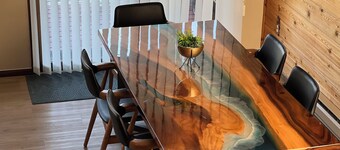 West Glacier Sleeps 4 On Golf Course W/ Golf Cart