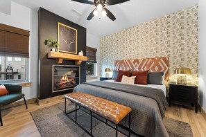 4 bedrooms, iron/ironing board, travel cot, free WiFi