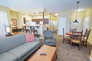 TV, fireplace - WorldMark Bison Ranch - 1 Bedroom Accessible (Overgarrd)