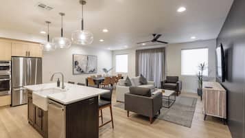 Casa, varias camas (Snow Canyon Retreat) | Interior